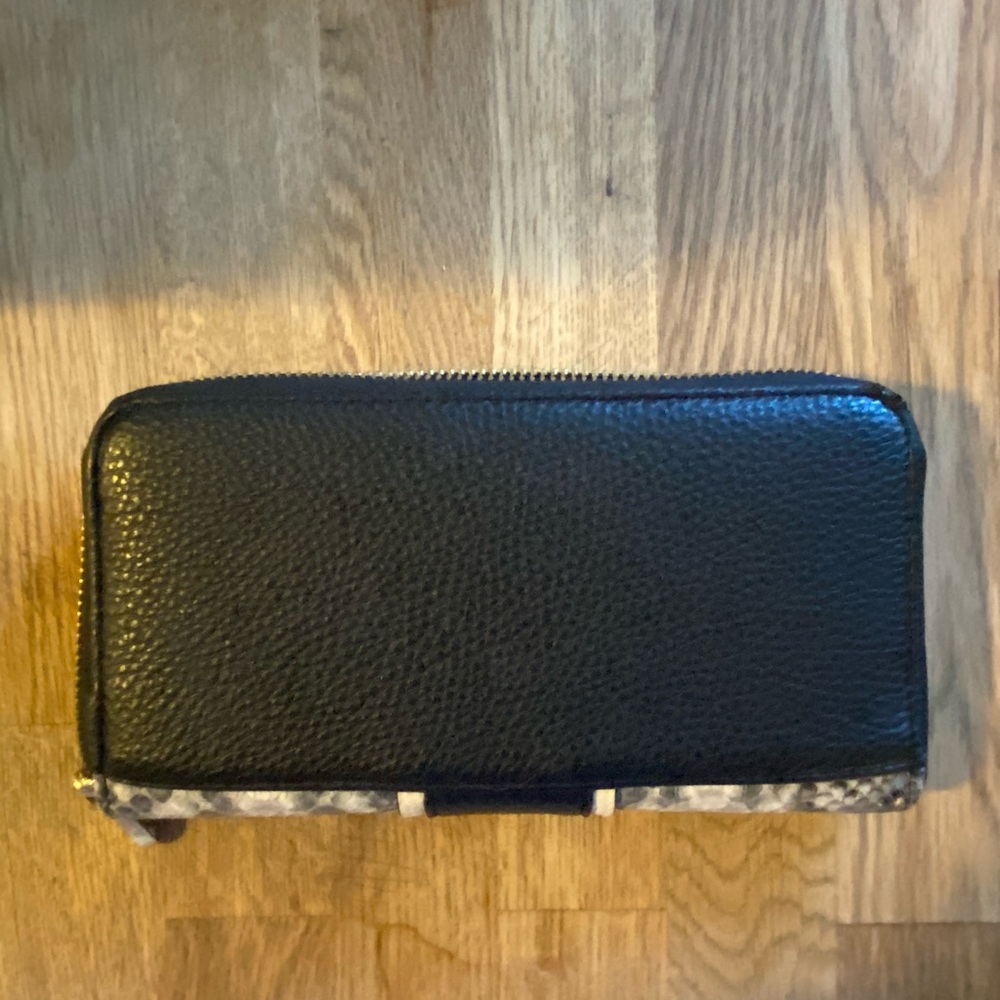 Charming Charlie Wallet - Picture 2 of 7